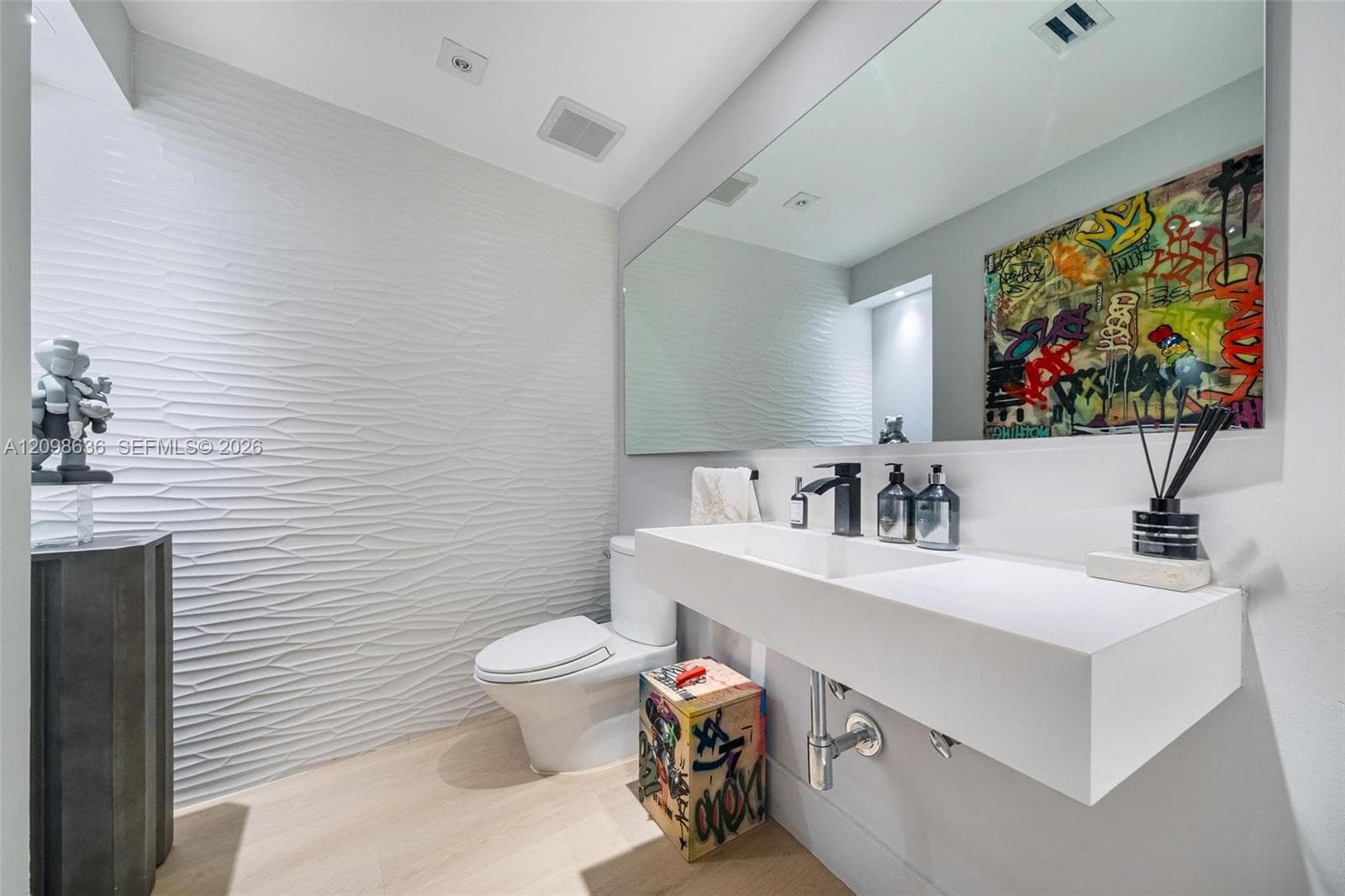 2950 NE 188th St # 524, Aventura FL 33180