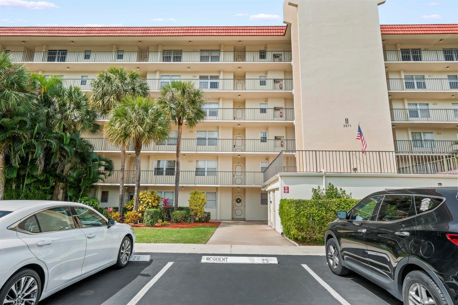 3871 VIA POINCIANA # 104, Lake Worth FL 33467