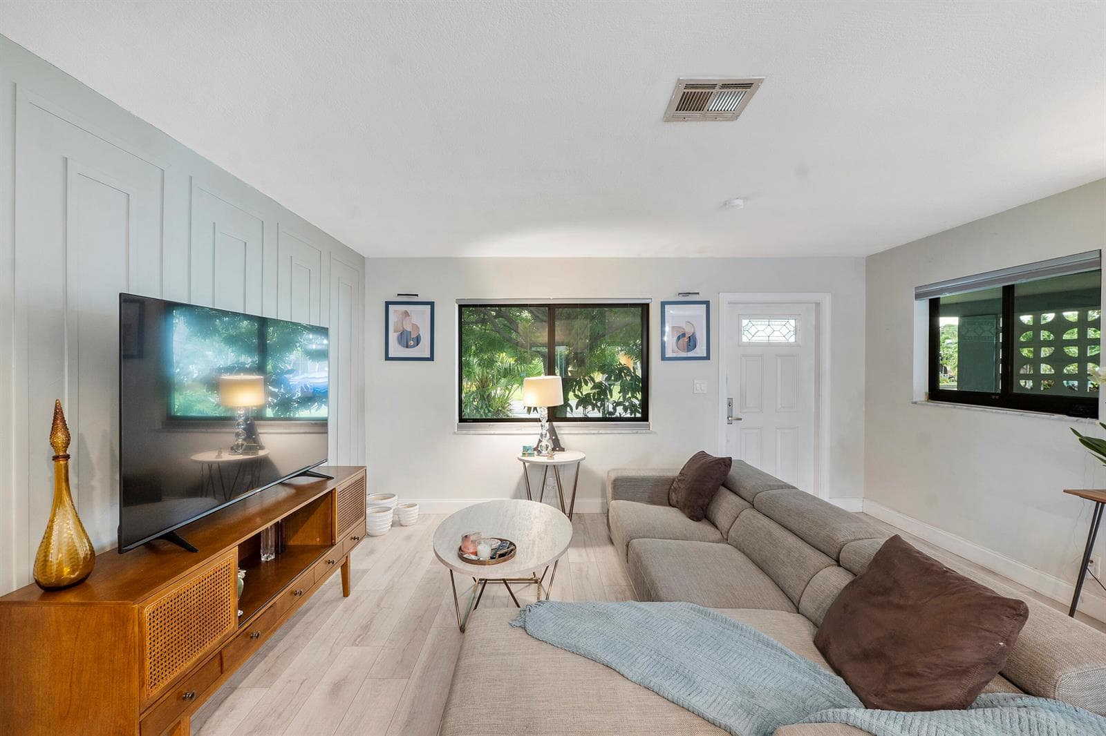 4450 NW 19th Avenue, Oakland Park FL 33309