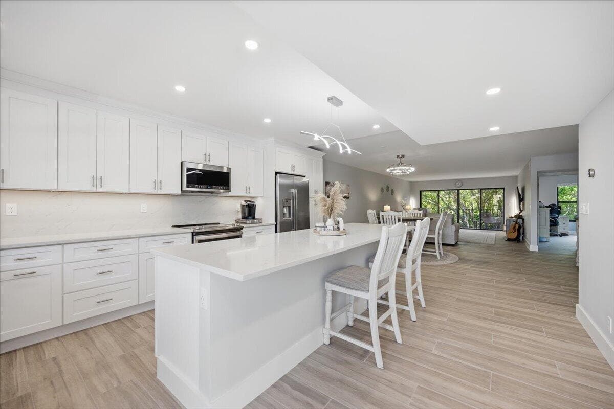 300 N HIGHWAY A1A # 304D, Jupiter FL 33477