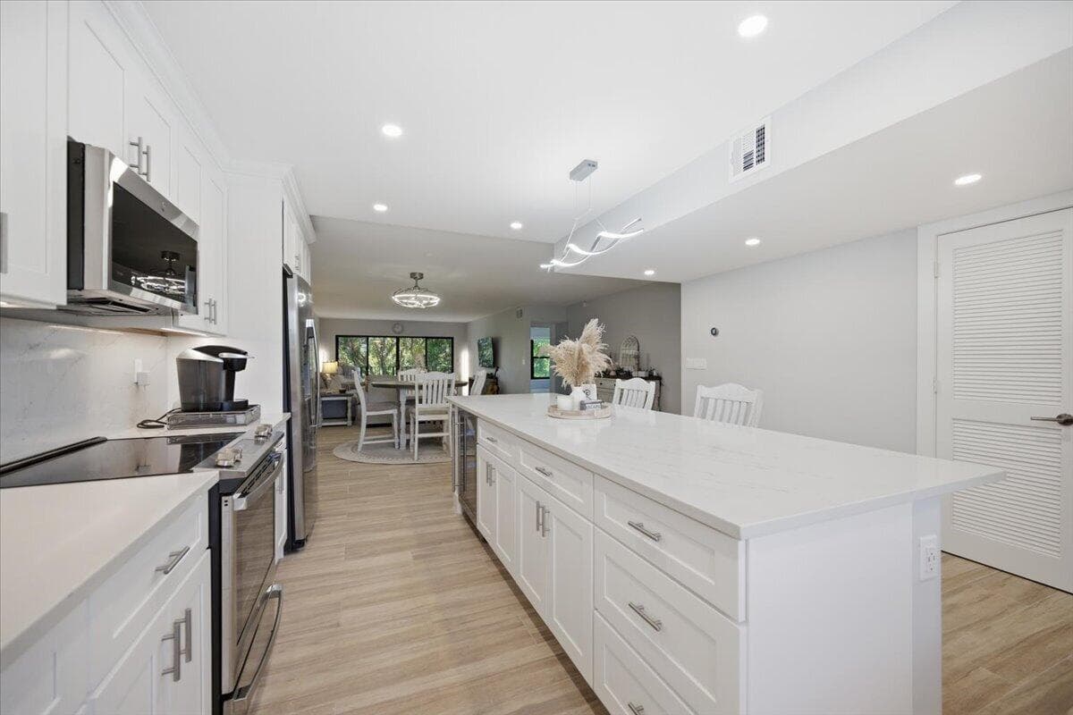 300 N HIGHWAY A1A # 304D, Jupiter FL 33477