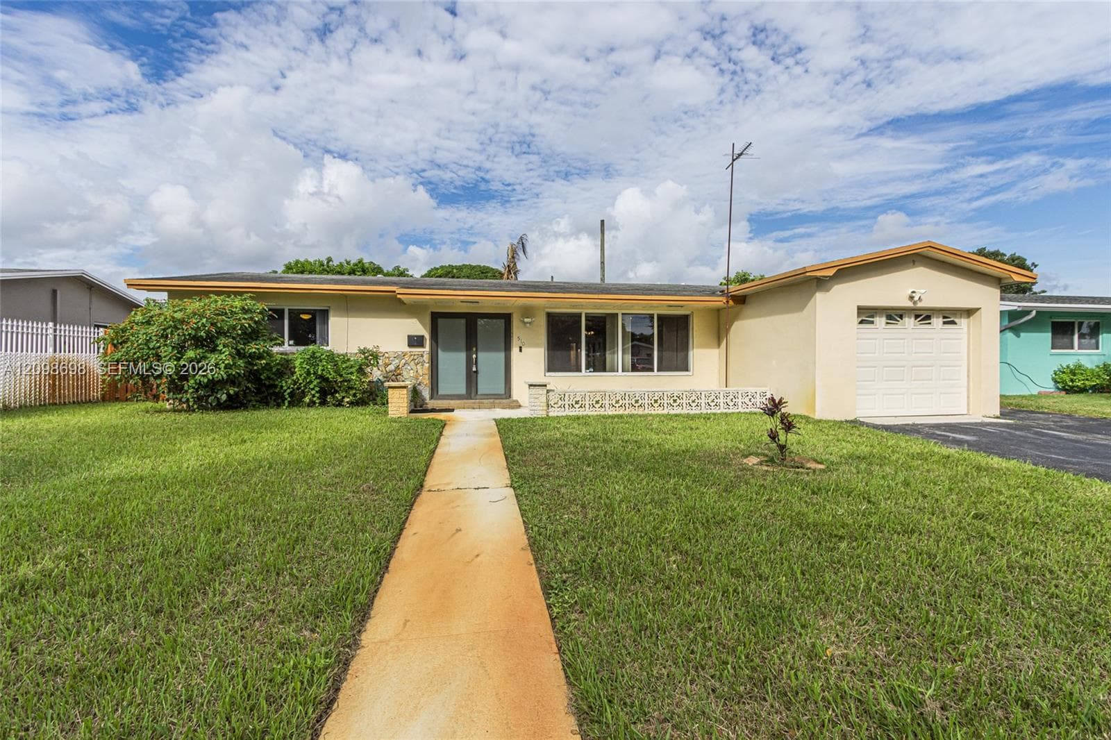 510 SW 70th Ave, Pembroke Pines FL 33023
