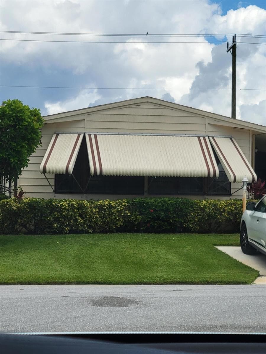 7435 SE INDEPENDENCE Avenue, Hobe Sound FL 33455