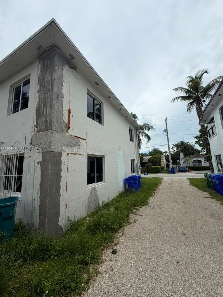 524 NE 71st St, Miami FL 33138