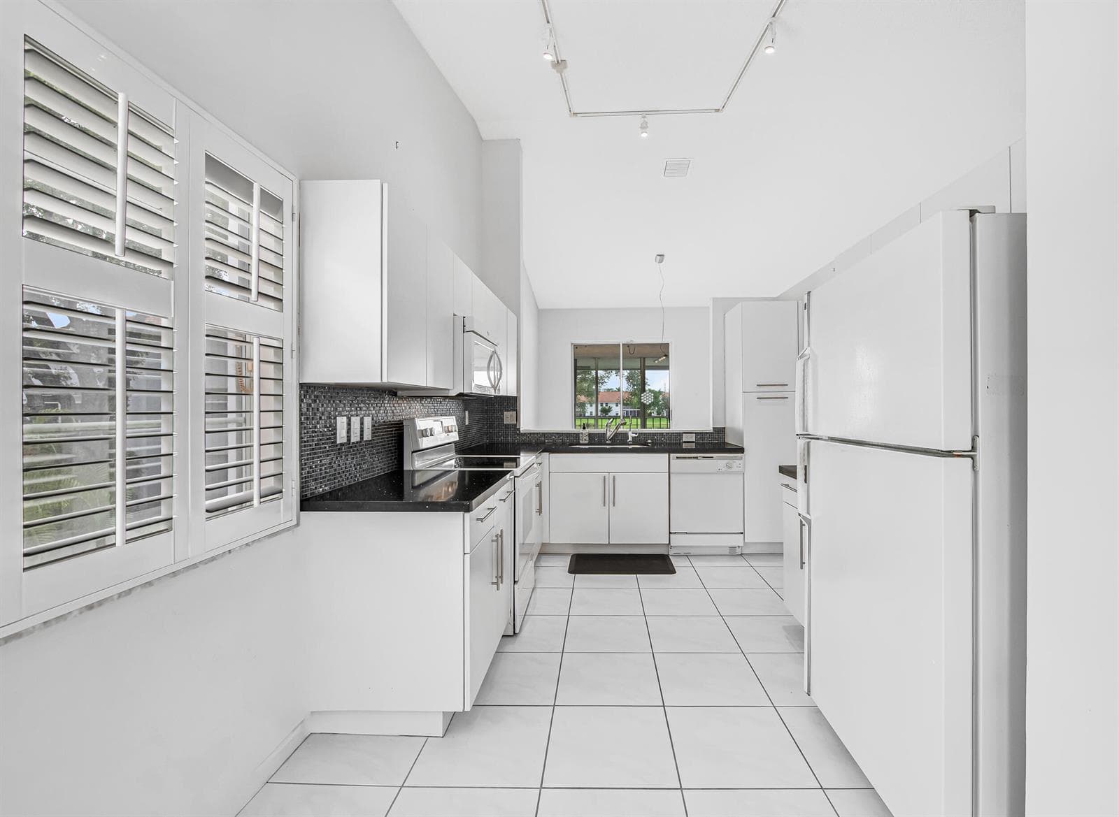 7857 Whispering Palms Drive # 201, Boynton Beach FL 33437