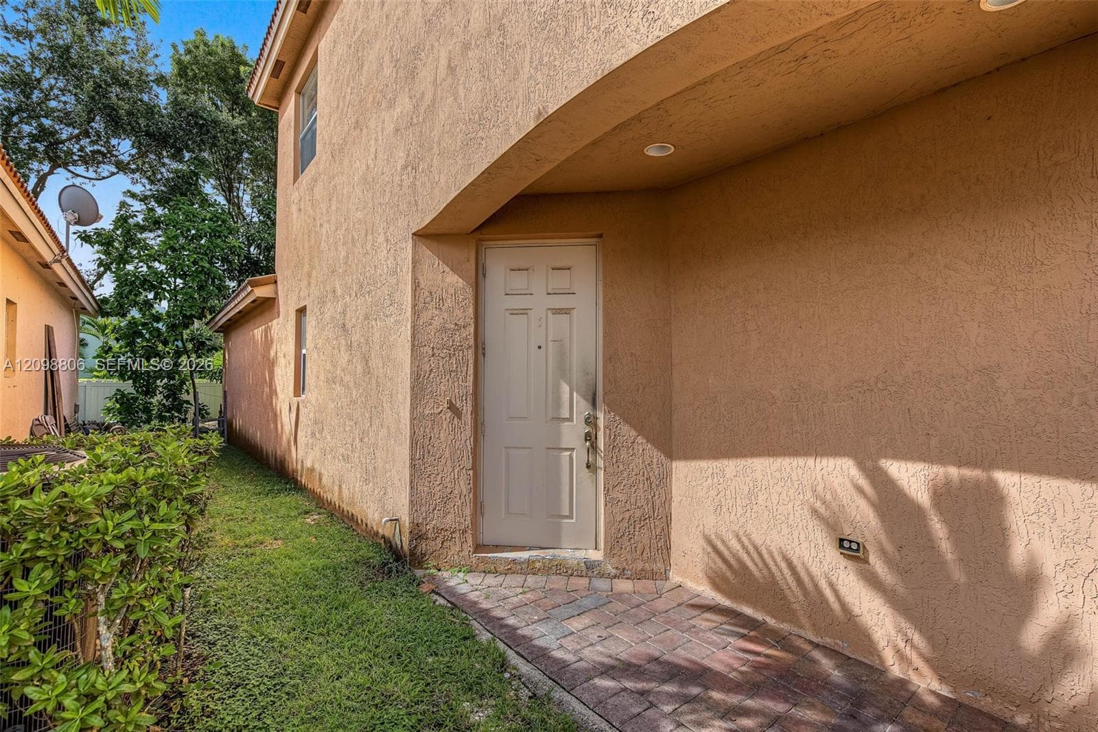 3940 NE 10th Dr, Homestead FL 33033