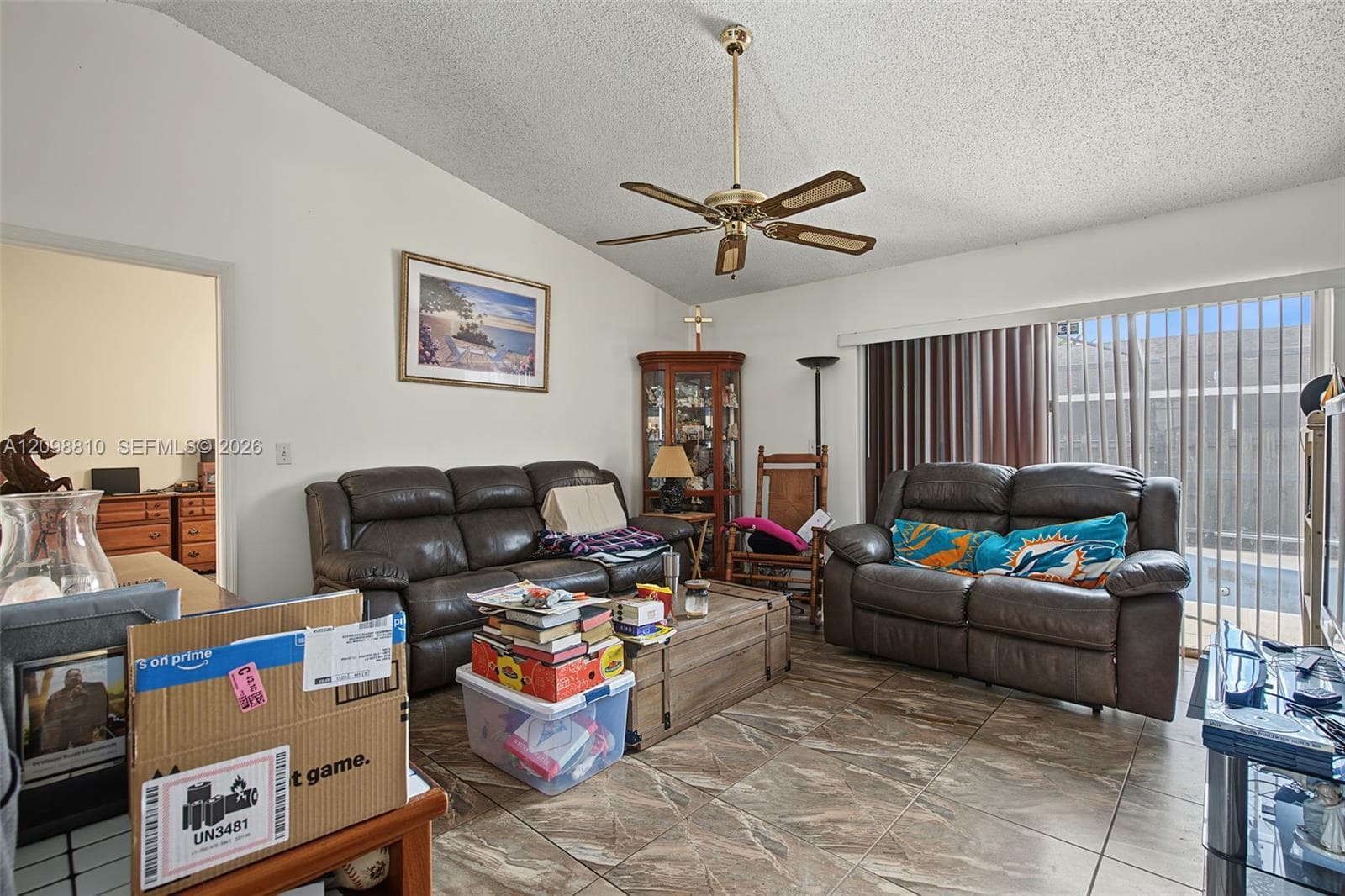 9528 NW 53rd St, Sunrise FL 33351