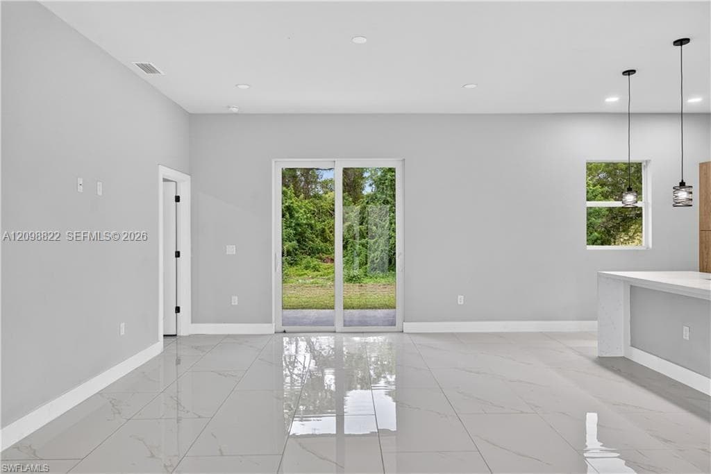 525 GENESEE AVE S, Lehigh Acres FL 33974