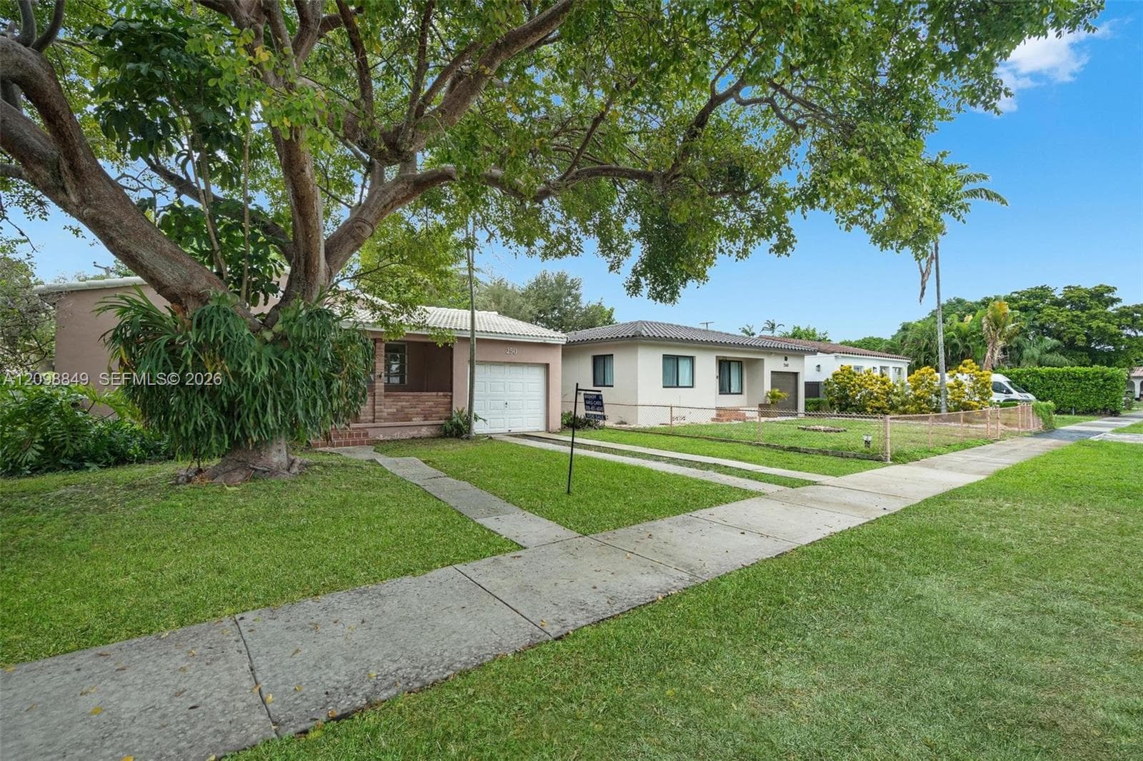 250 Laurel Way, Miami Springs FL 33166