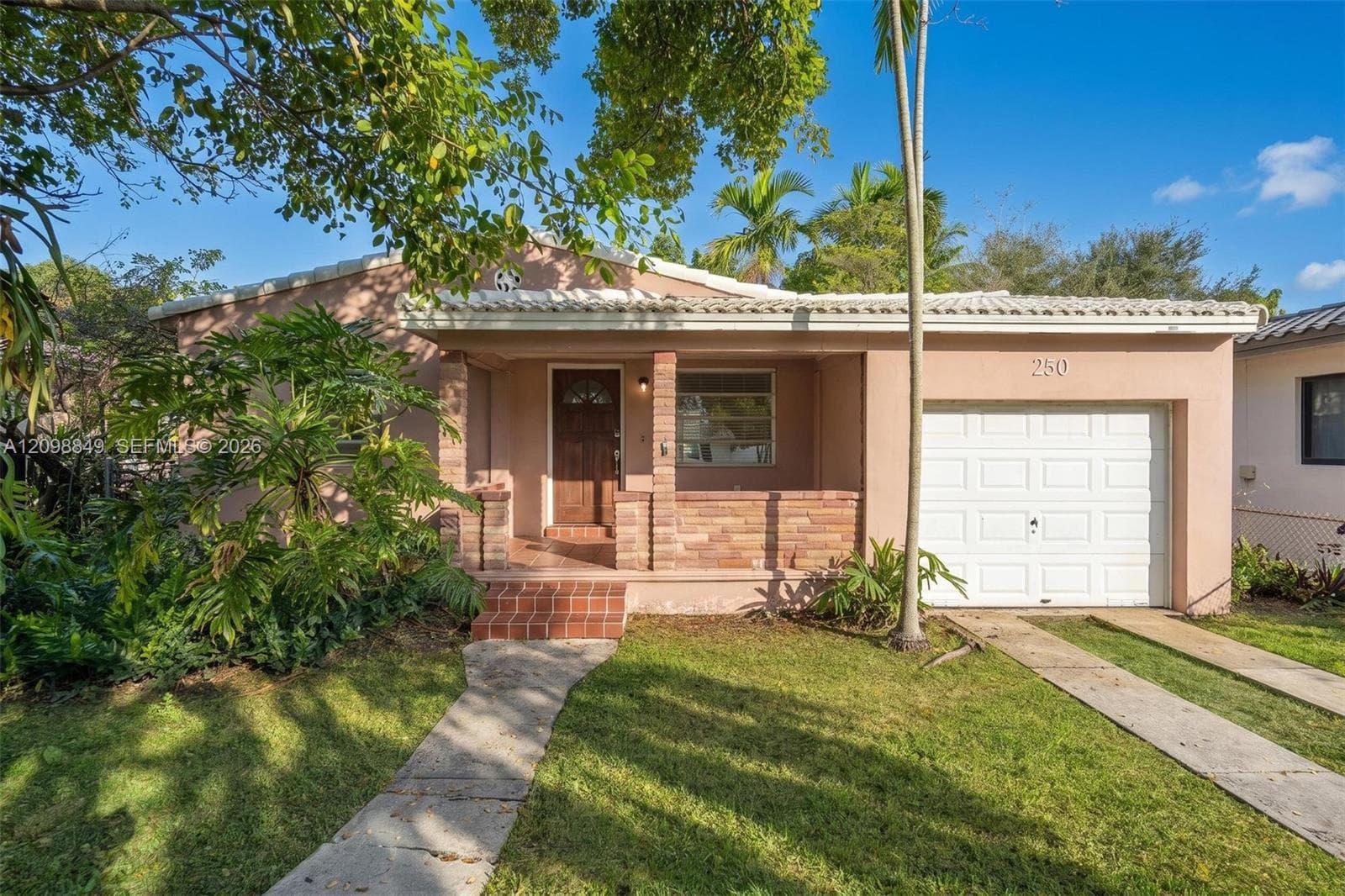 250 Laurel Way, Miami Springs FL 33166