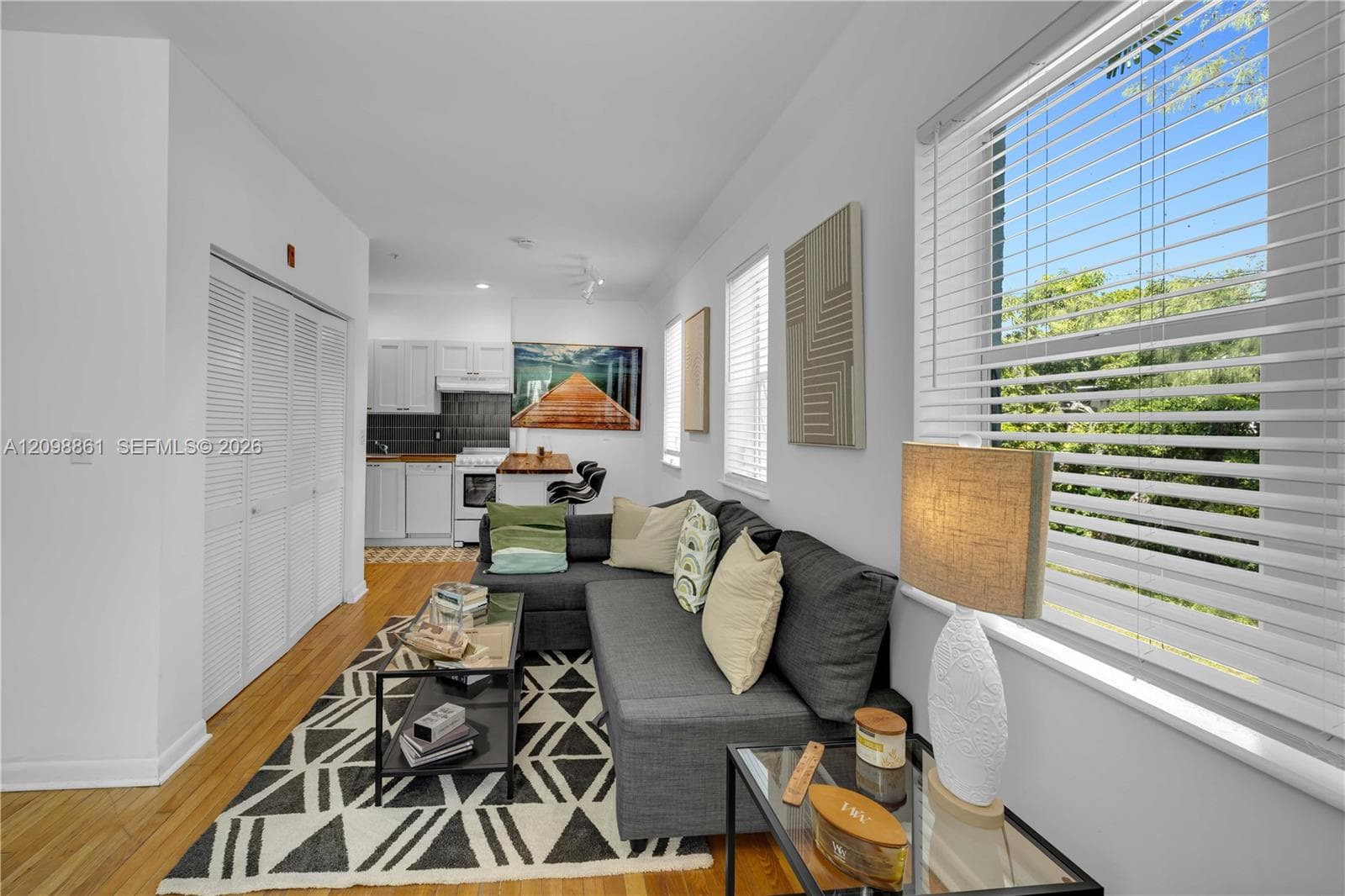 1521 Lenox Ave # 209, Miami Beach FL 33139