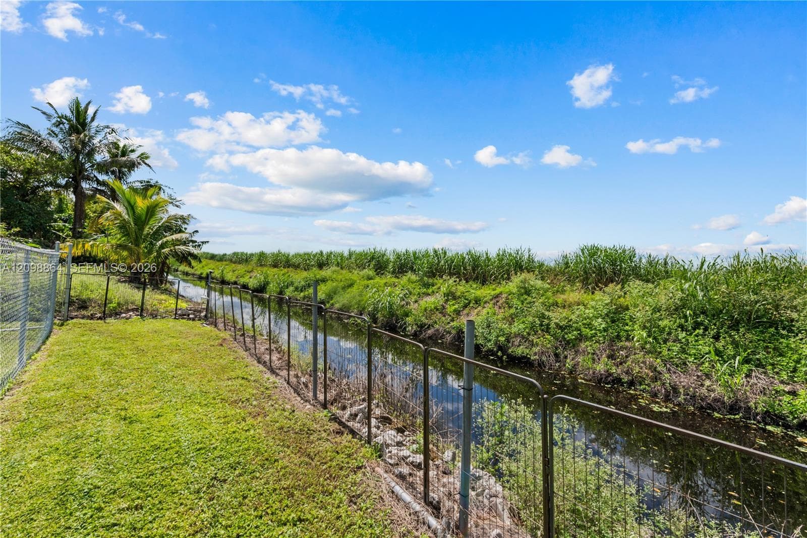 230 SW 12th Ave, South Bay FL 33493