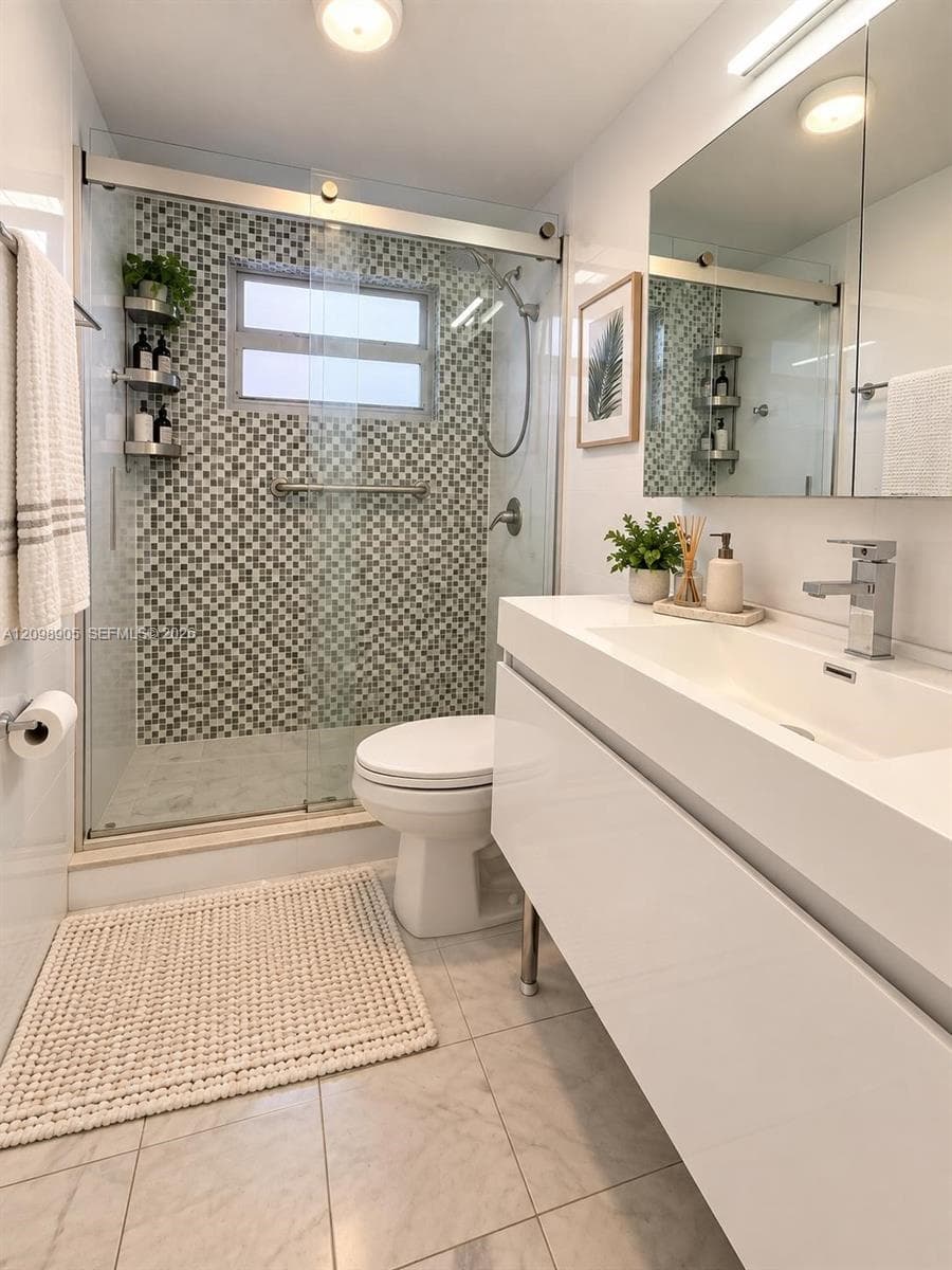 240 Collins Ave # 2C, Miami Beach FL 33139