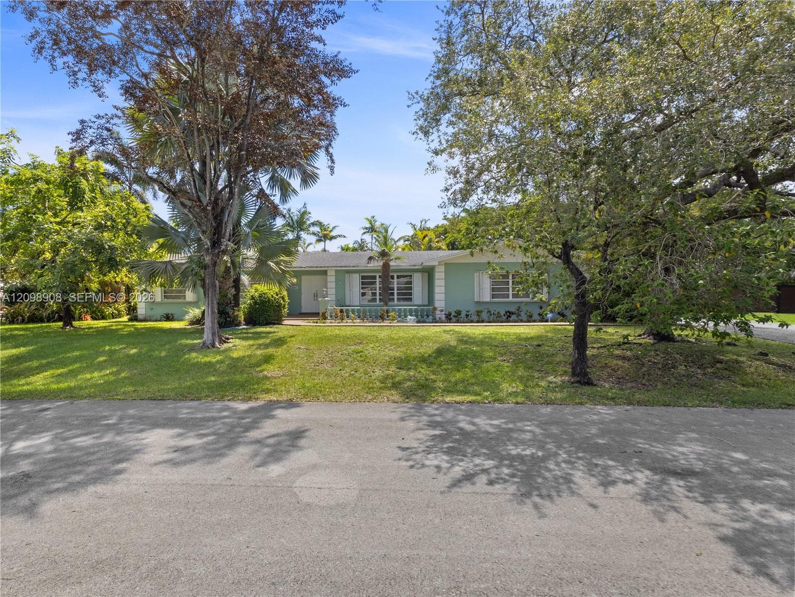 10100 SW 133rd St, Miami FL 33176