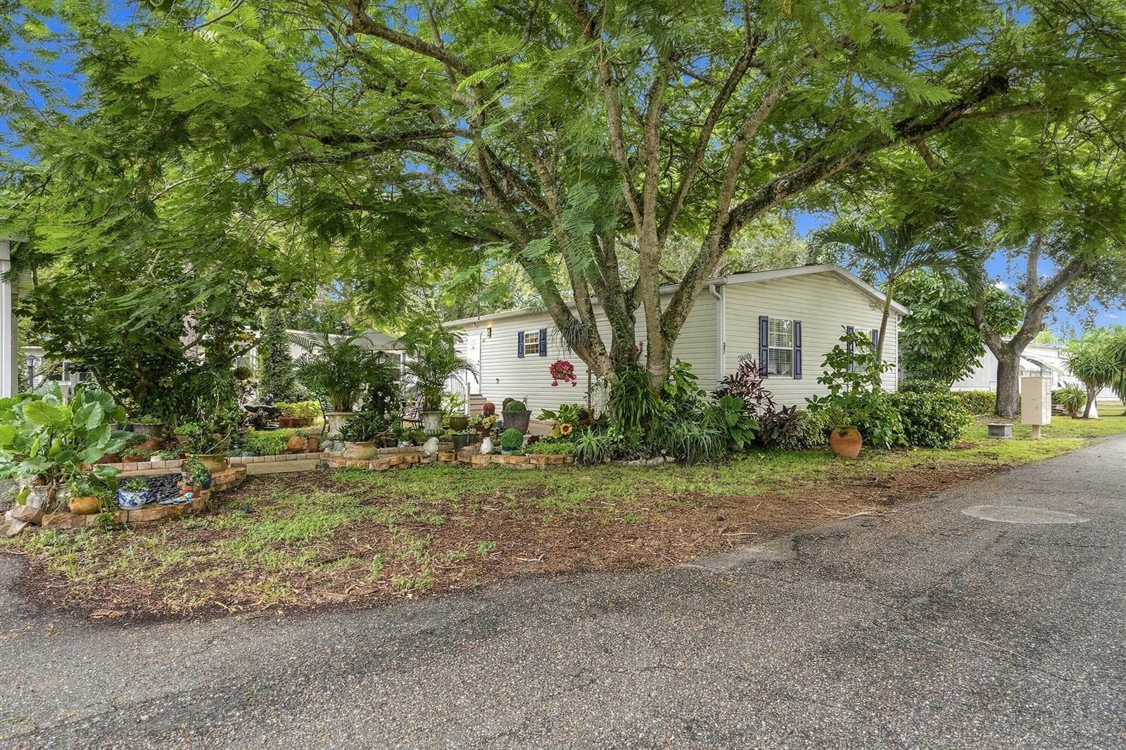2555 Pga Boulevard # 37, Palm Beach Gardens FL 33410