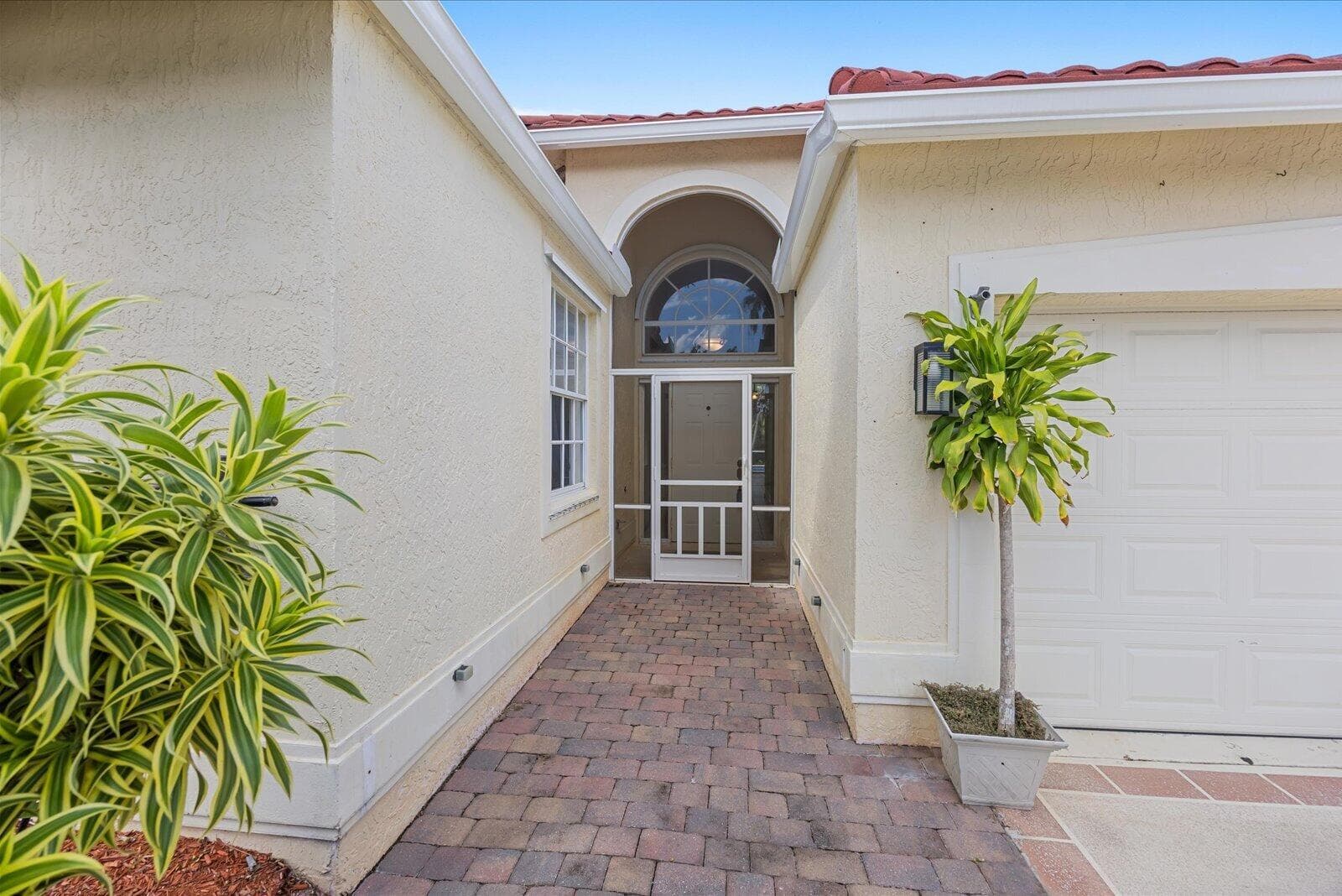 1629 SE Shelburnie Way, Port St. Lucie FL 34952