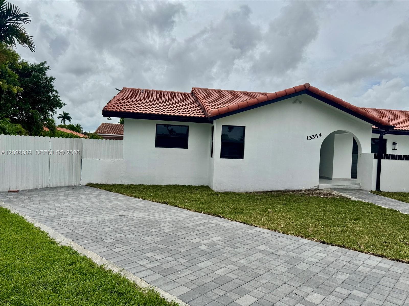 13354 SW 1st Ter, Miami FL 33184