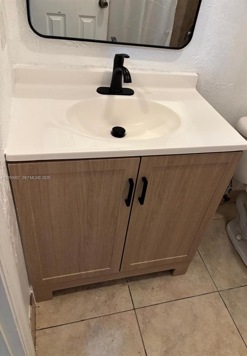 2870 NW 55th Ave # 2B, Lauderhill FL 33313