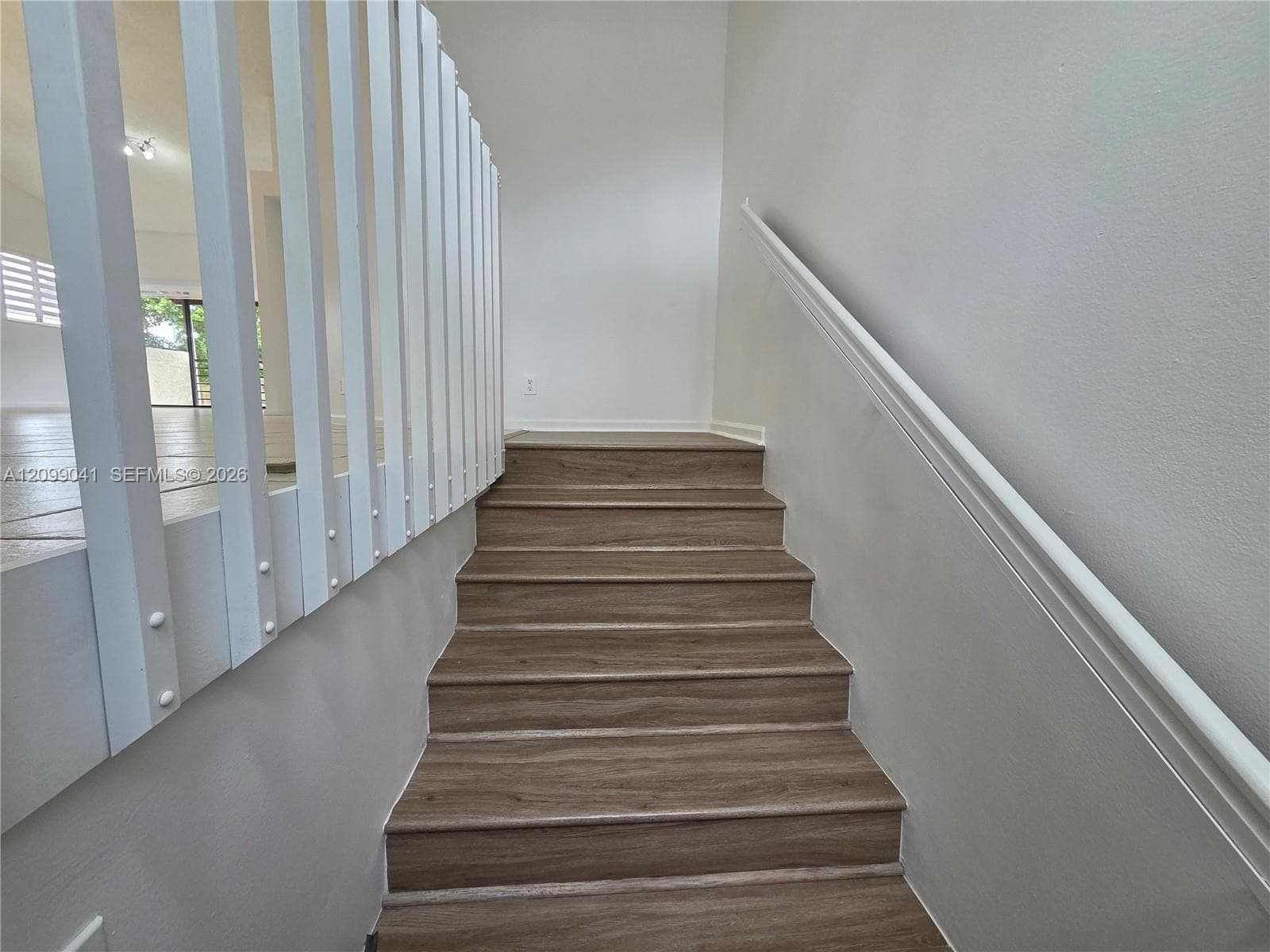 16 Via De Casas Sur # 201, Boynton Beach FL 33426