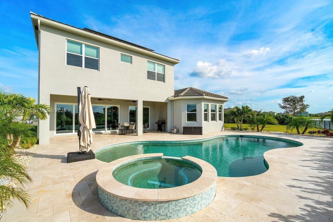 15962 Wildflower CT, Palm Beach FL 33470