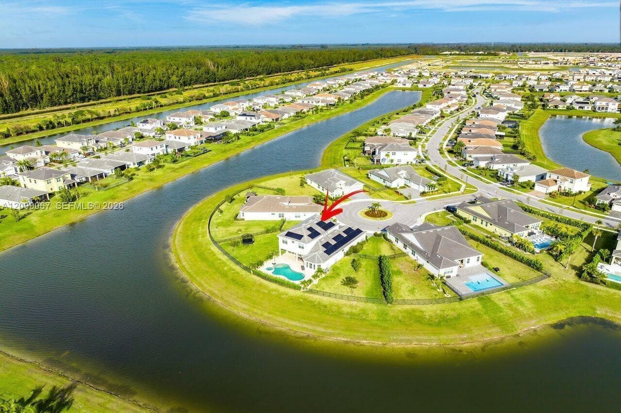 15962 Wildflower CT, Palm Beach FL 33470