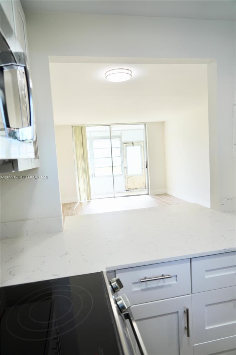 9041 Sunrise Lakes Blvd # 110, Sunrise FL 33322