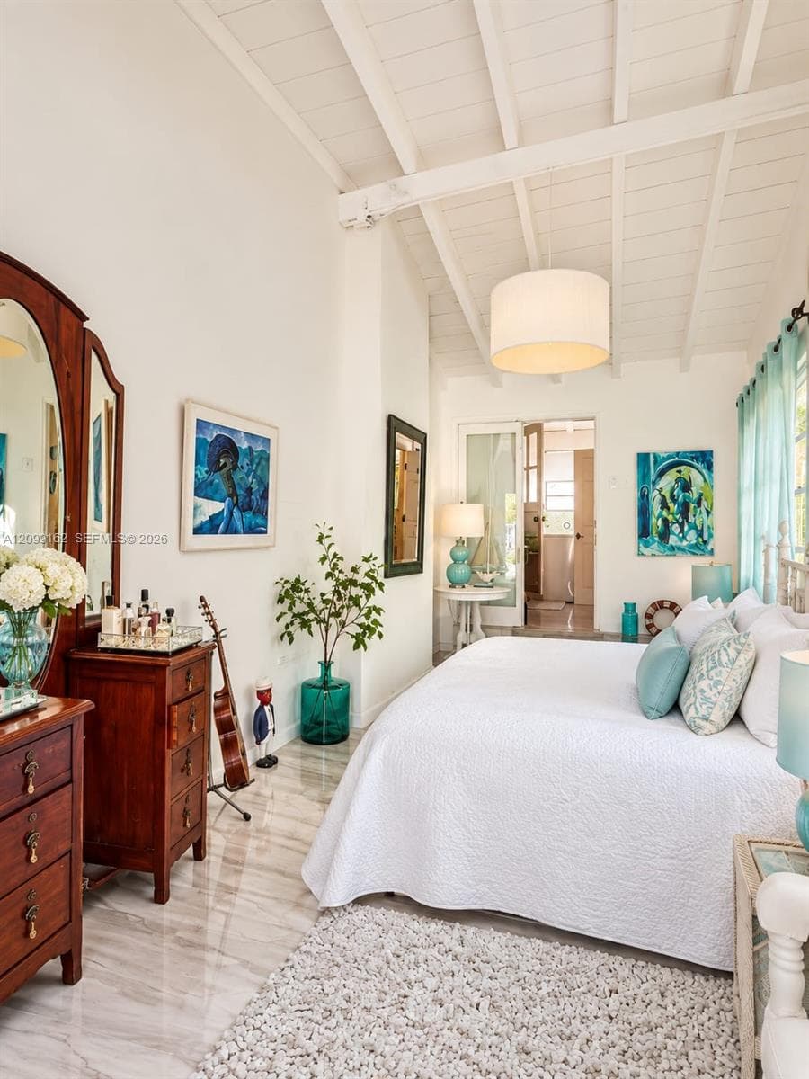 6910 Rue Notre Dame, Miami Beach FL 33141
