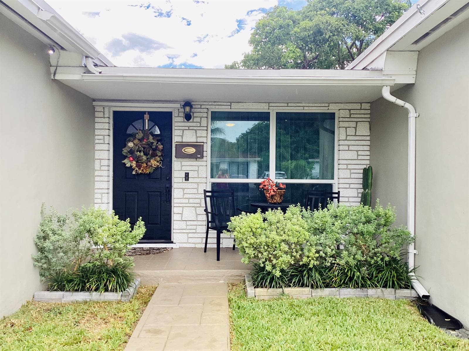 720 SW 69TH Avenue, Pembroke Pines FL 33023
