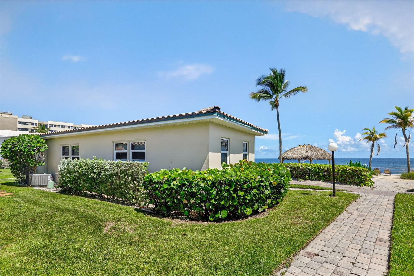 1225 HILLSBORO MILE # B2, Hillsboro Beach FL 33062