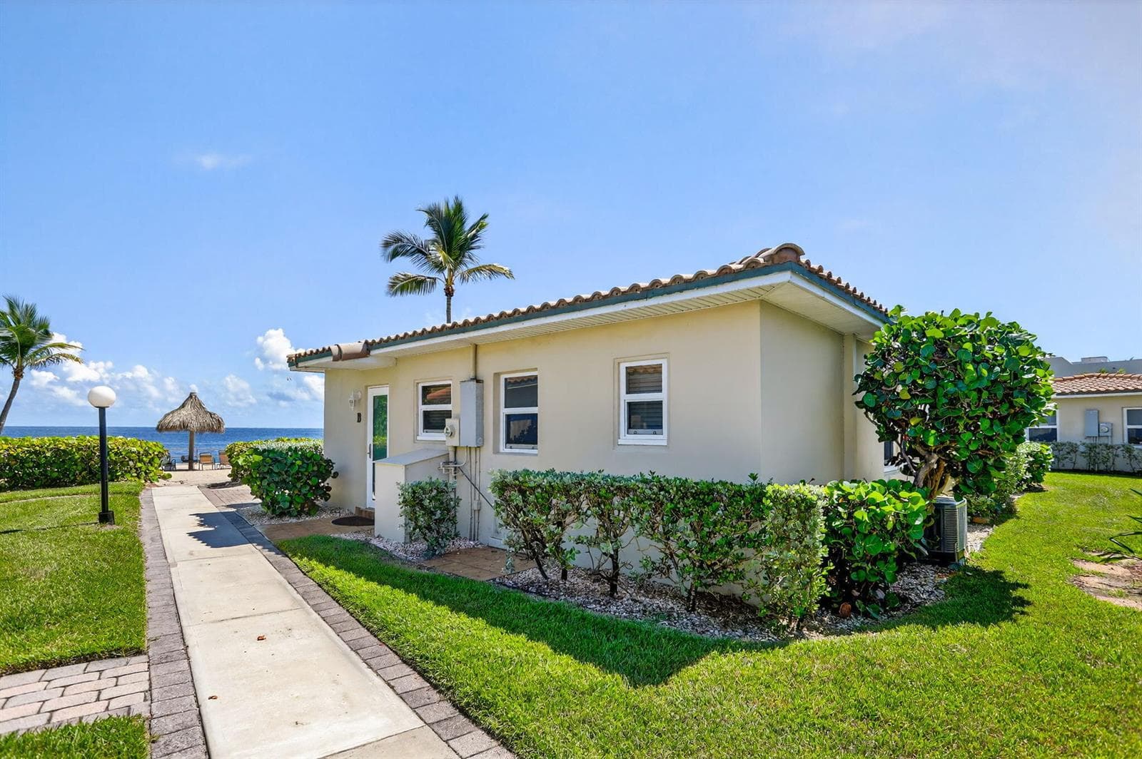 1225 HILLSBORO MILE # B2, Hillsboro Beach FL 33062
