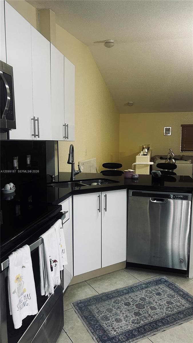 10939 W Okeechobee Rd # 201, Hialeah Gardens FL 33018