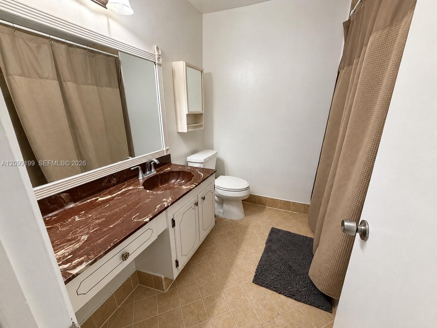 8212 SW 13th St, North Lauderdale FL 33068