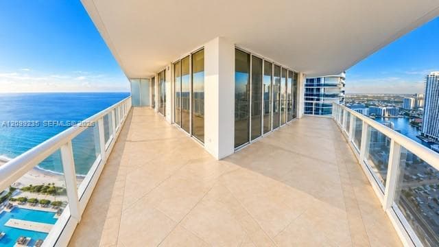 1830 S Ocean Dr # 3708, Hallandale Beach FL 33009