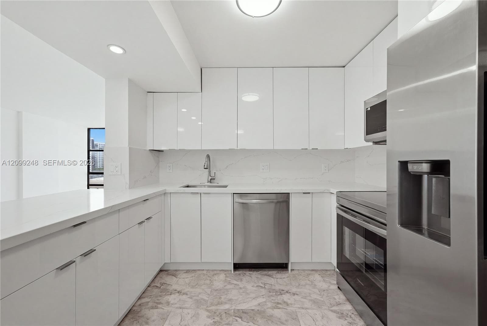 2049 S Ocean Dr # 703, Hallandale Beach FL 33009