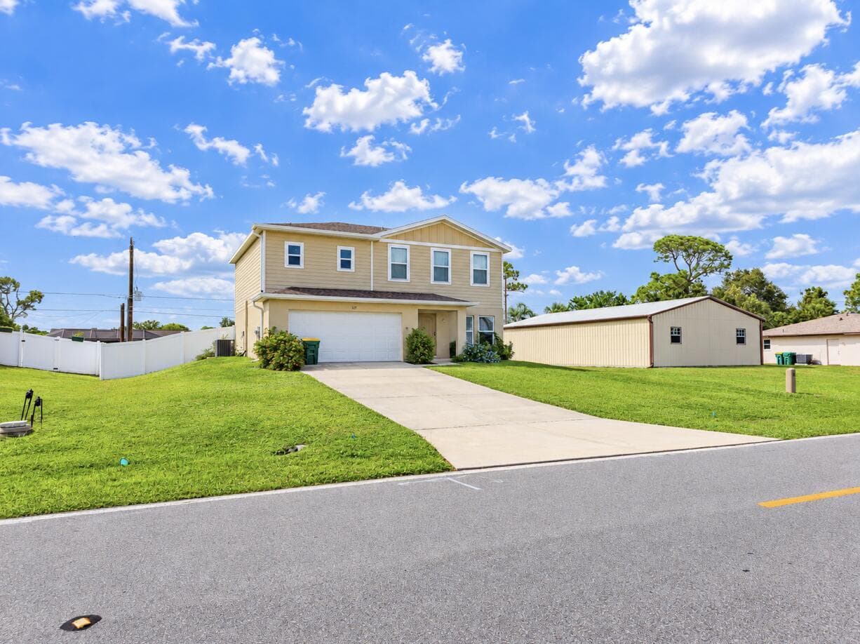 520 W TARPON Boulevard NW, Port Charlotte FL 33952
