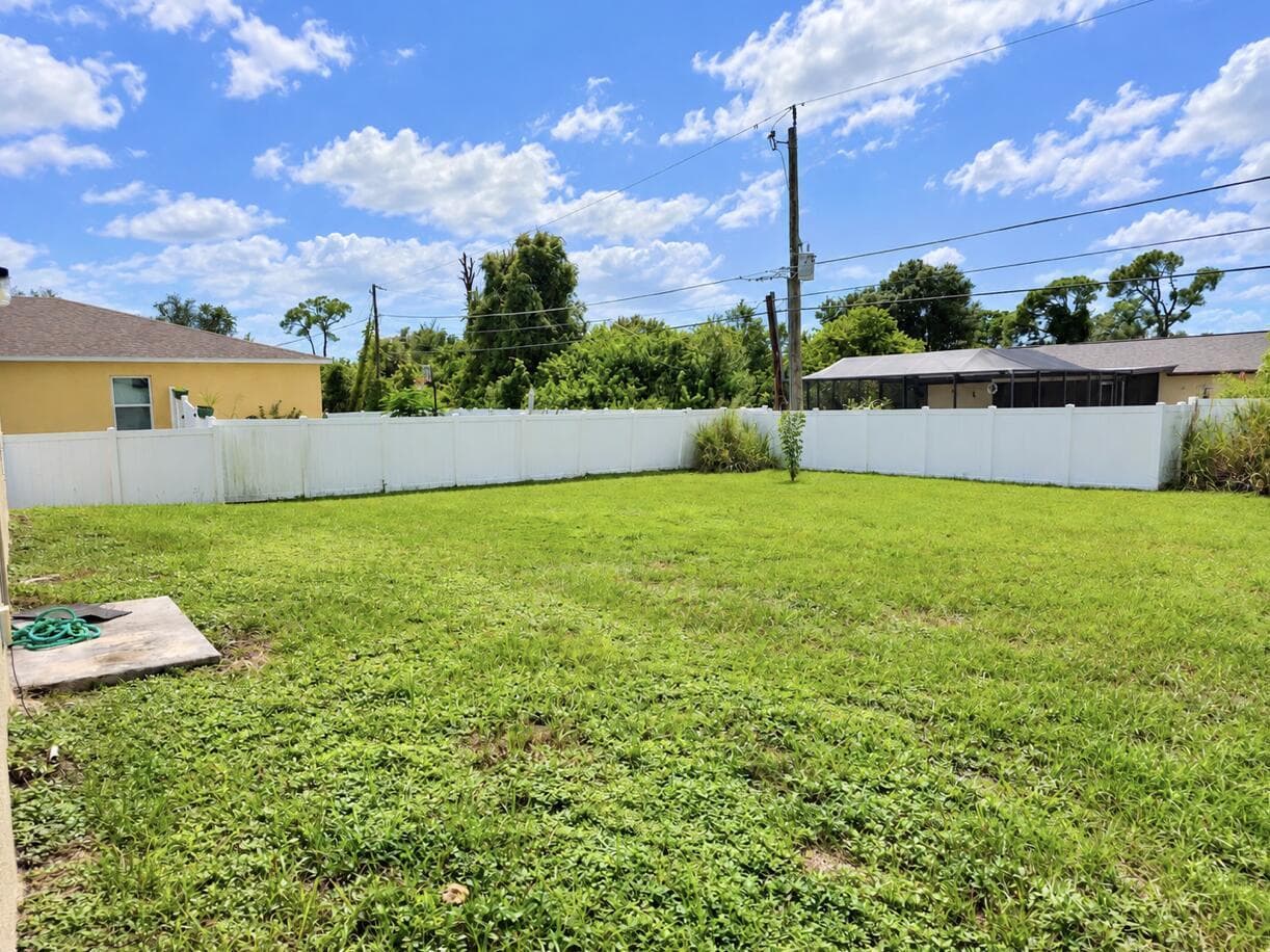 520 W TARPON Boulevard NW, Port Charlotte FL 33952