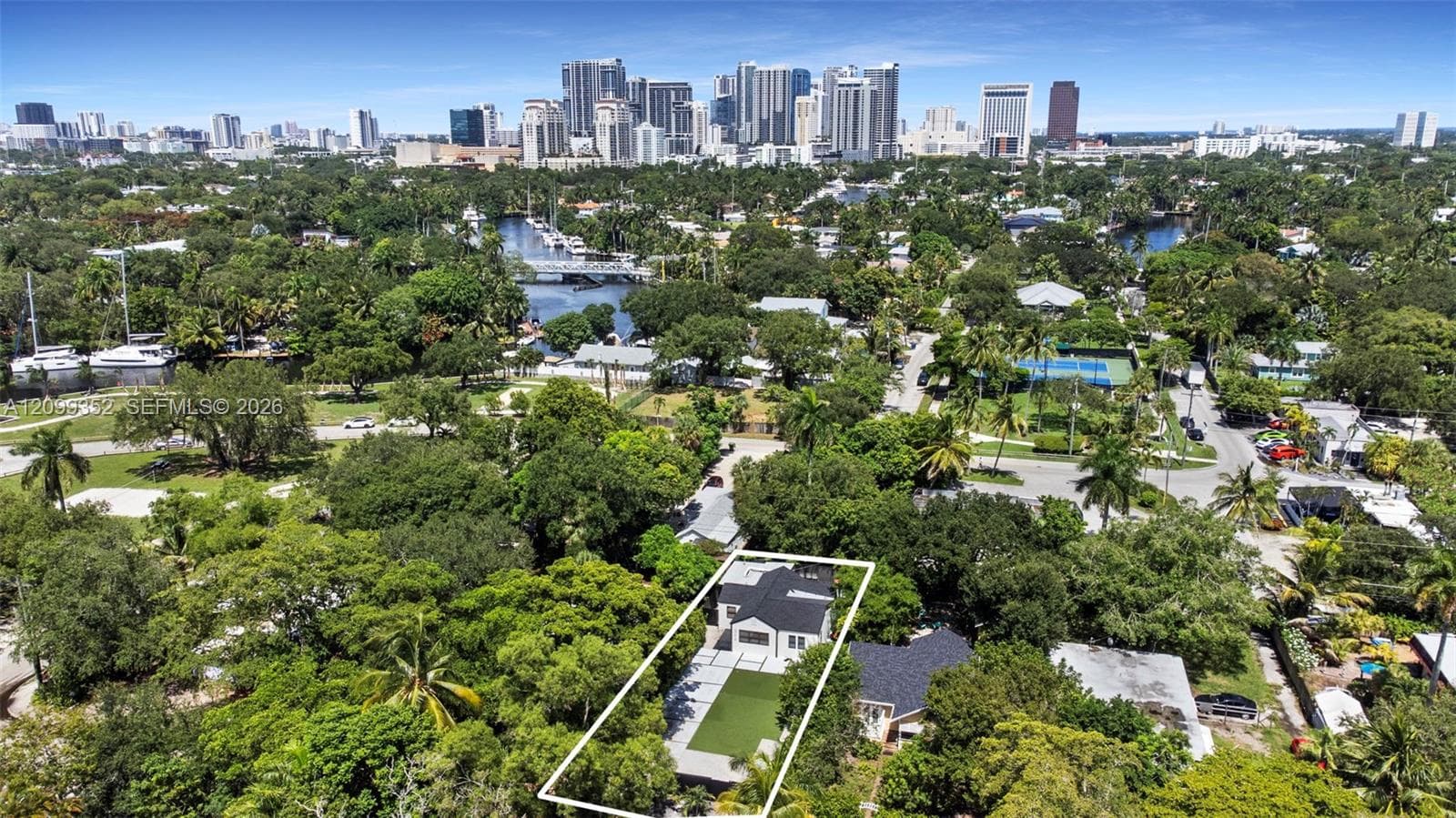 544 SW 13th Ave, Fort Lauderdale FL 33312