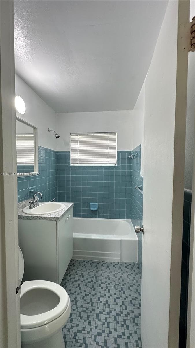 10771 SW 51st Dr, Miami FL 33165