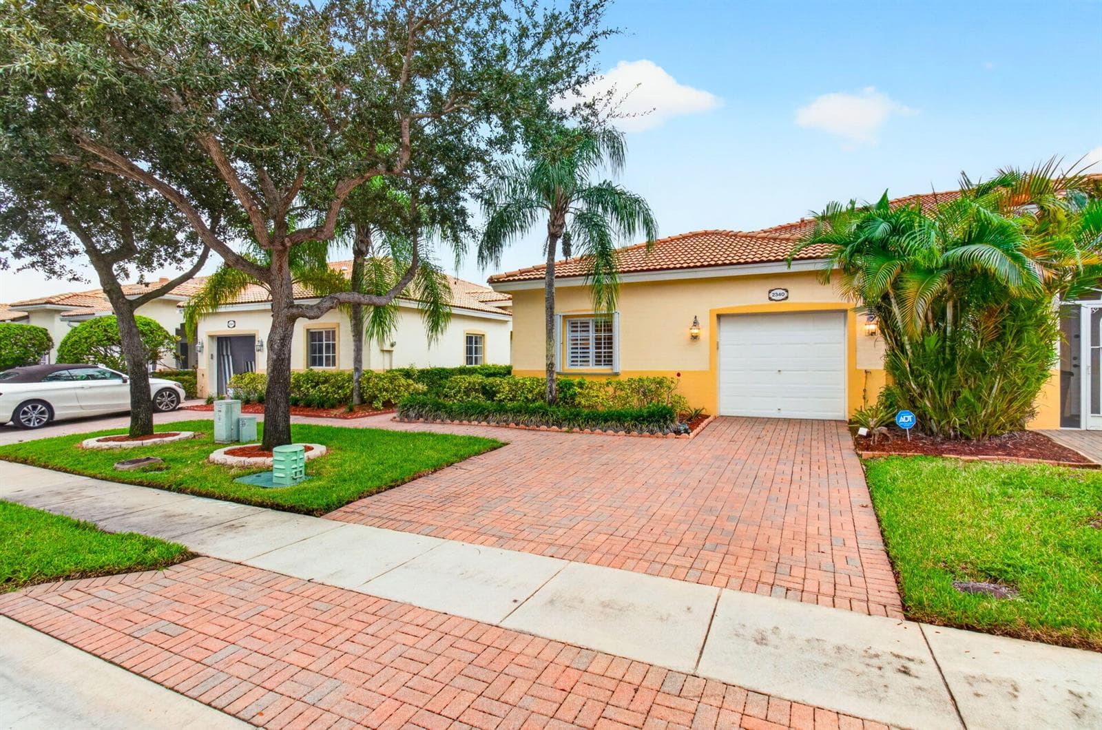 2340 WINDJAMMER Way, West Palm Beach FL 33411