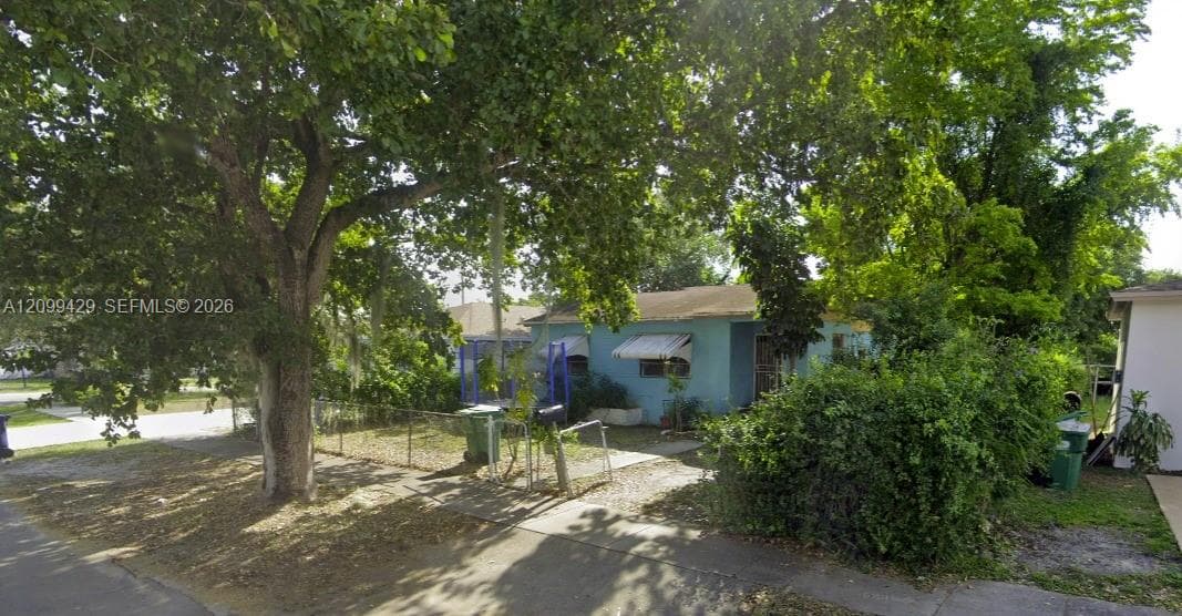 2910 NW 66th St, Miami FL 33147