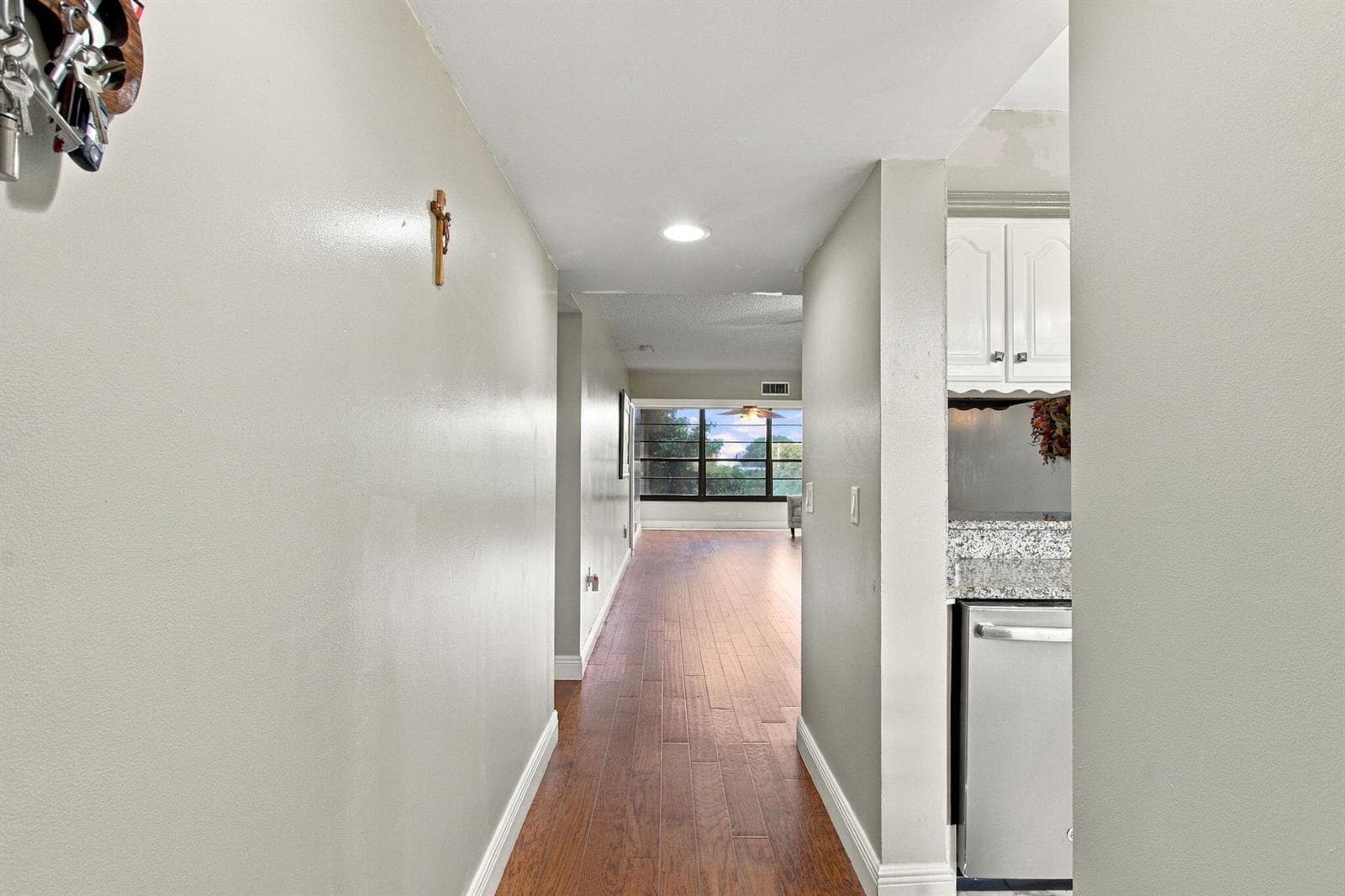 1502 WHITEHALL Drive # 305, Davie FL 33324
