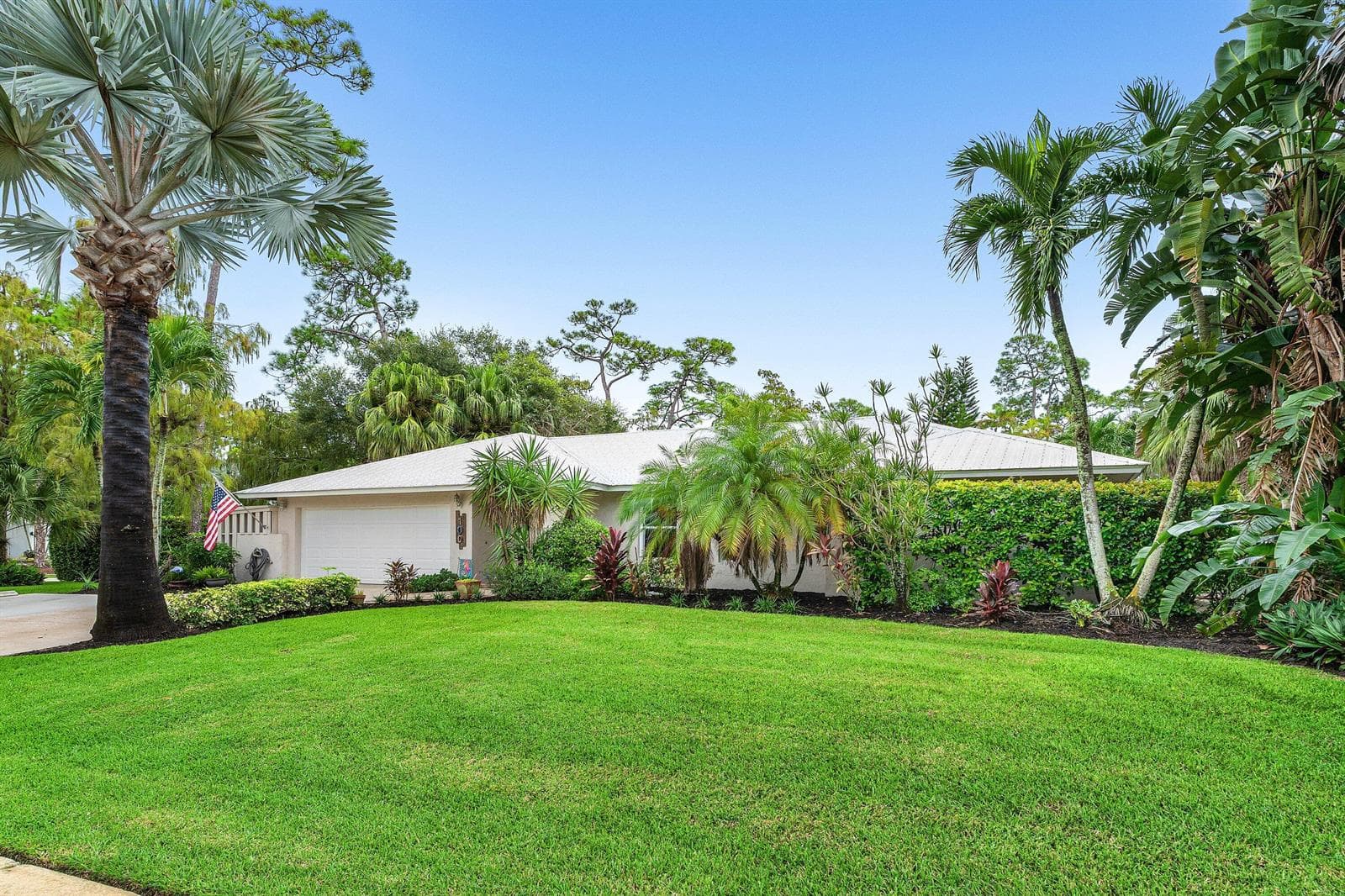 100 St Davids Way, Wellington FL 33414