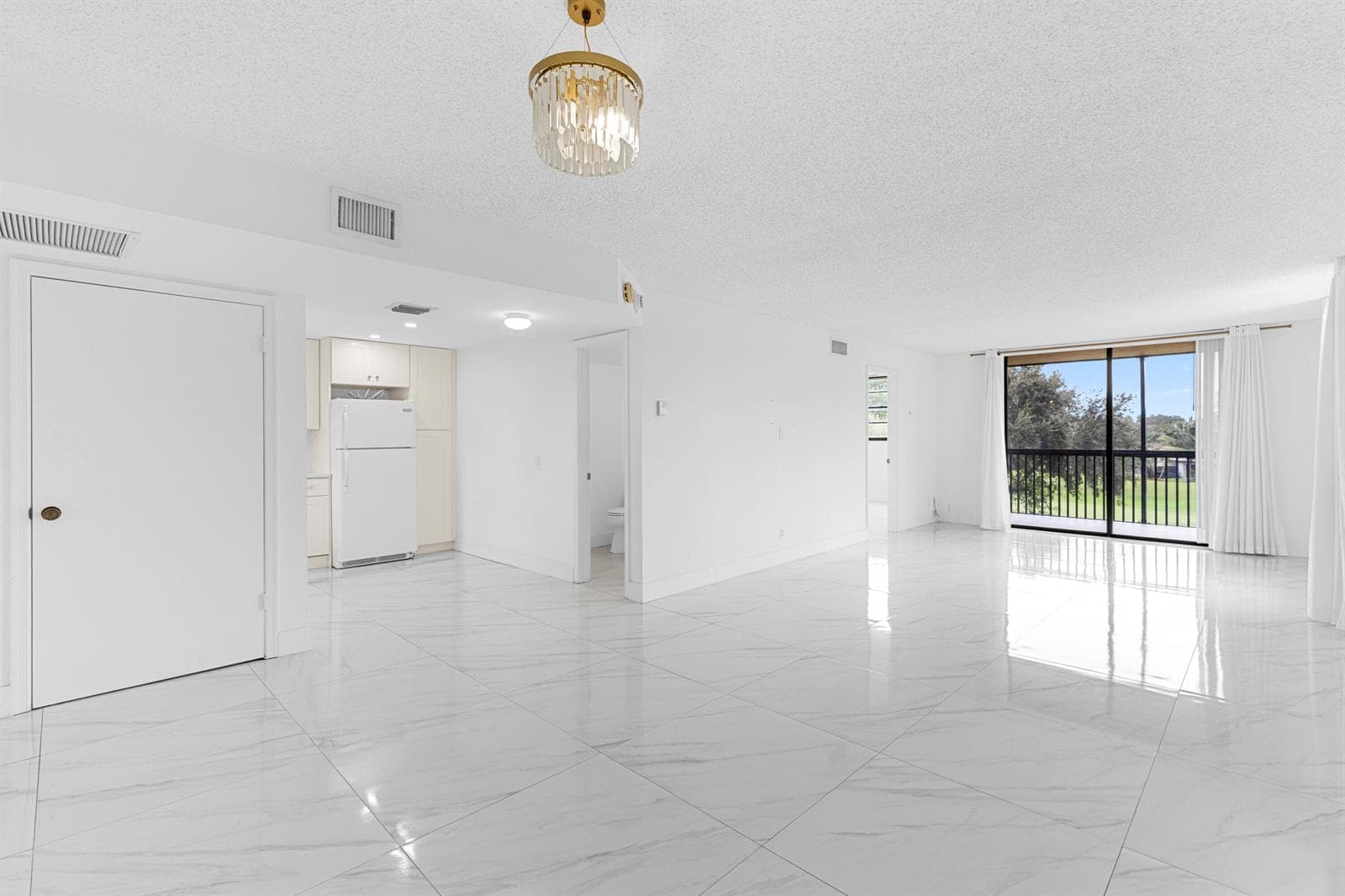 2440 DEER CREEK COUNTRY CLUB Boulevard # C, Deerfield Beach FL 33442