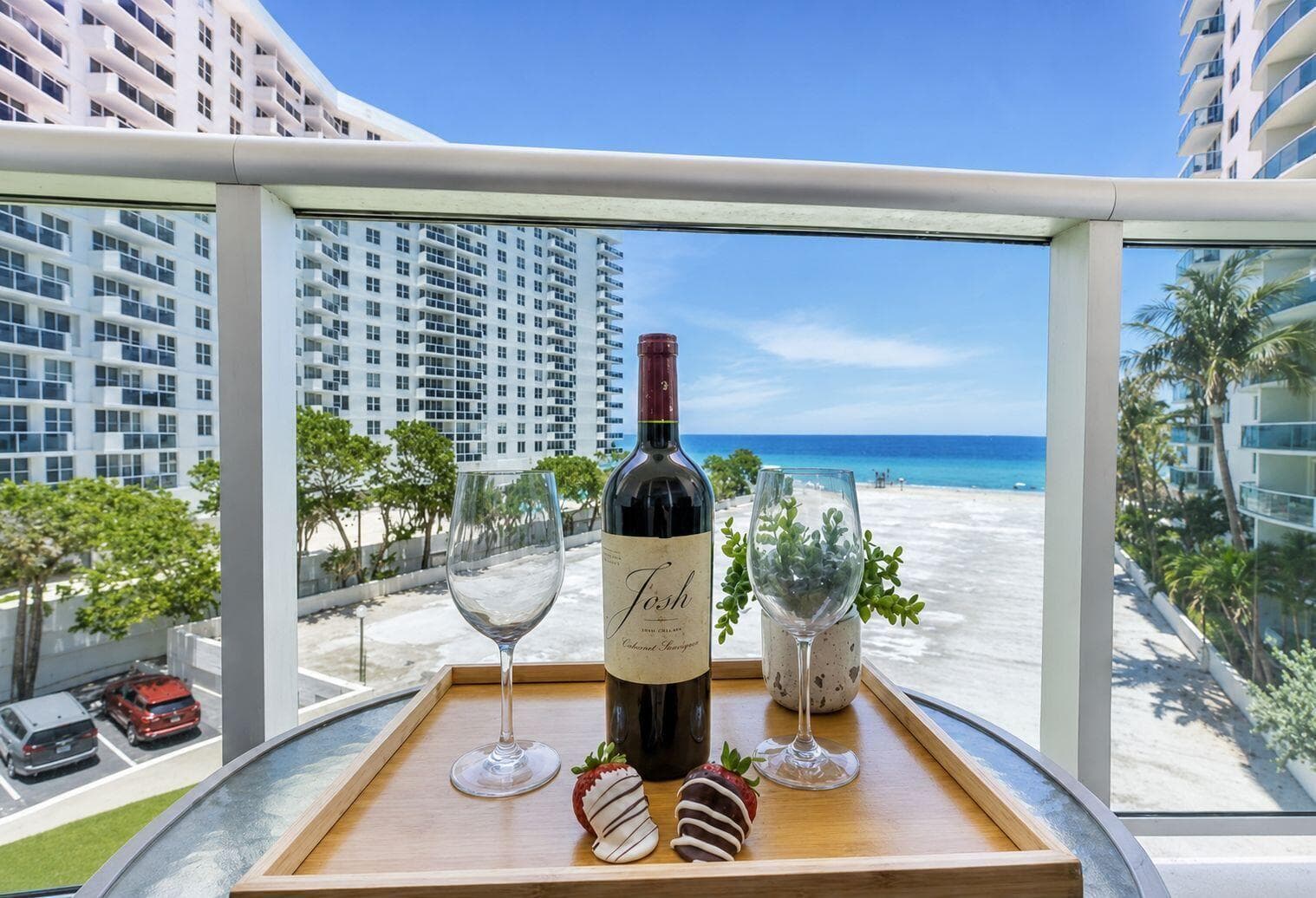 3801 S OCEAN Drive # 4Y, Hollywood FL 33019