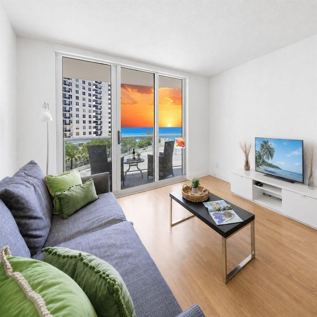 3801 S OCEAN Drive # 4Y, Hollywood FL 33019