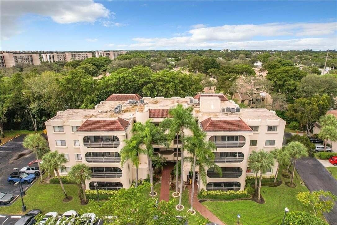 6342 LONGBOAT Lane W # 403, Boca Raton FL 33433