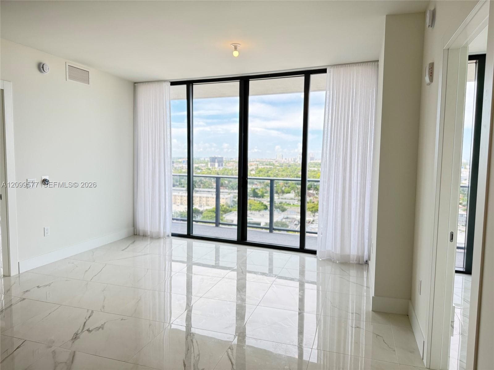 1170 E Hallandale Beach # 1407, Hallandale Beach FL 33009