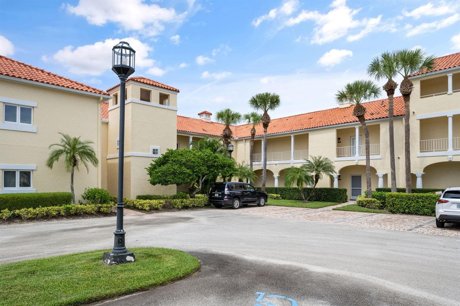5040 HARMONY Circle # 203, Vero Beach FL 32967