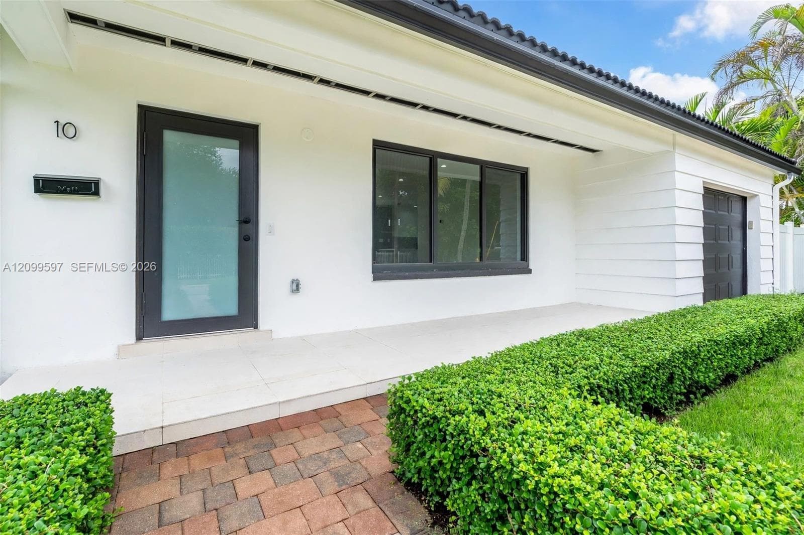 10 NW 100th St, Miami Shores FL 33150