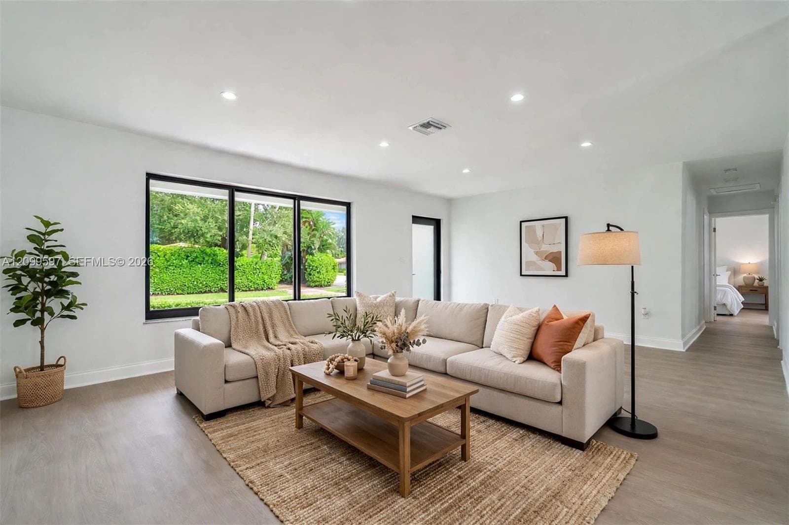 10 NW 100th St, Miami Shores FL 33150